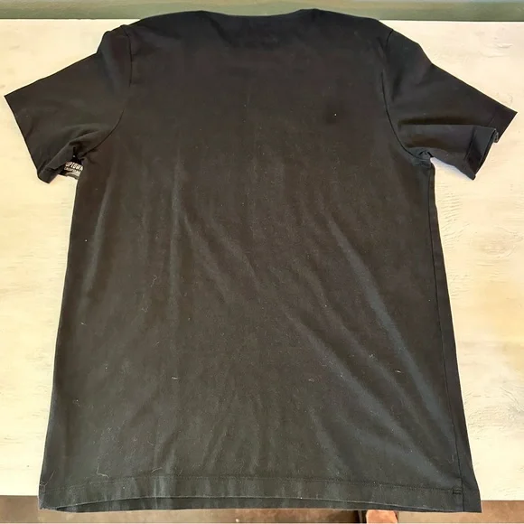 Jordan Black Tee with Red Winged Logo Nike Air upside down!🙃 - Picture 4 of 12